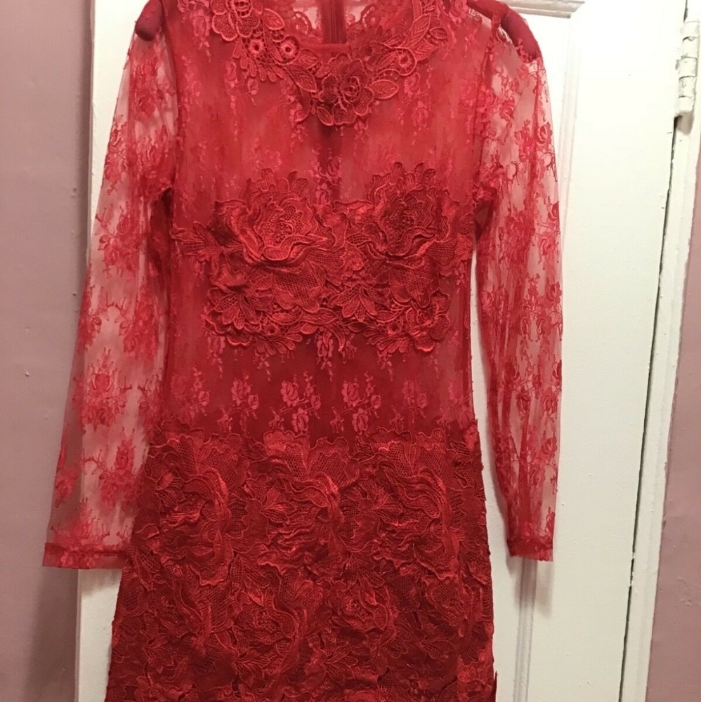 Caribbean Queen red lace dress size s
